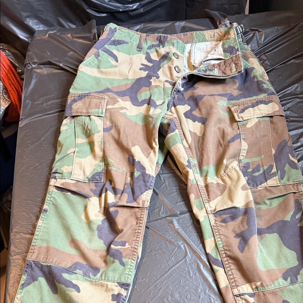 1990s National Guard Military Camo BDU Pants Sz Small
 X Short